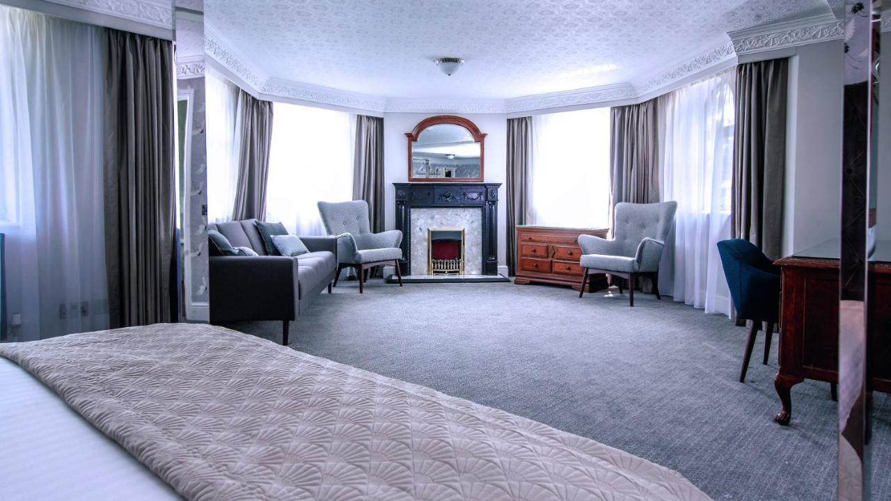 Bredbury Hall Hotel Stockport Ngoại thất bức ảnh